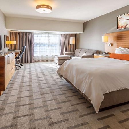 Radisson Hotel & Conference Centre Calgary Airport Экстерьер фото