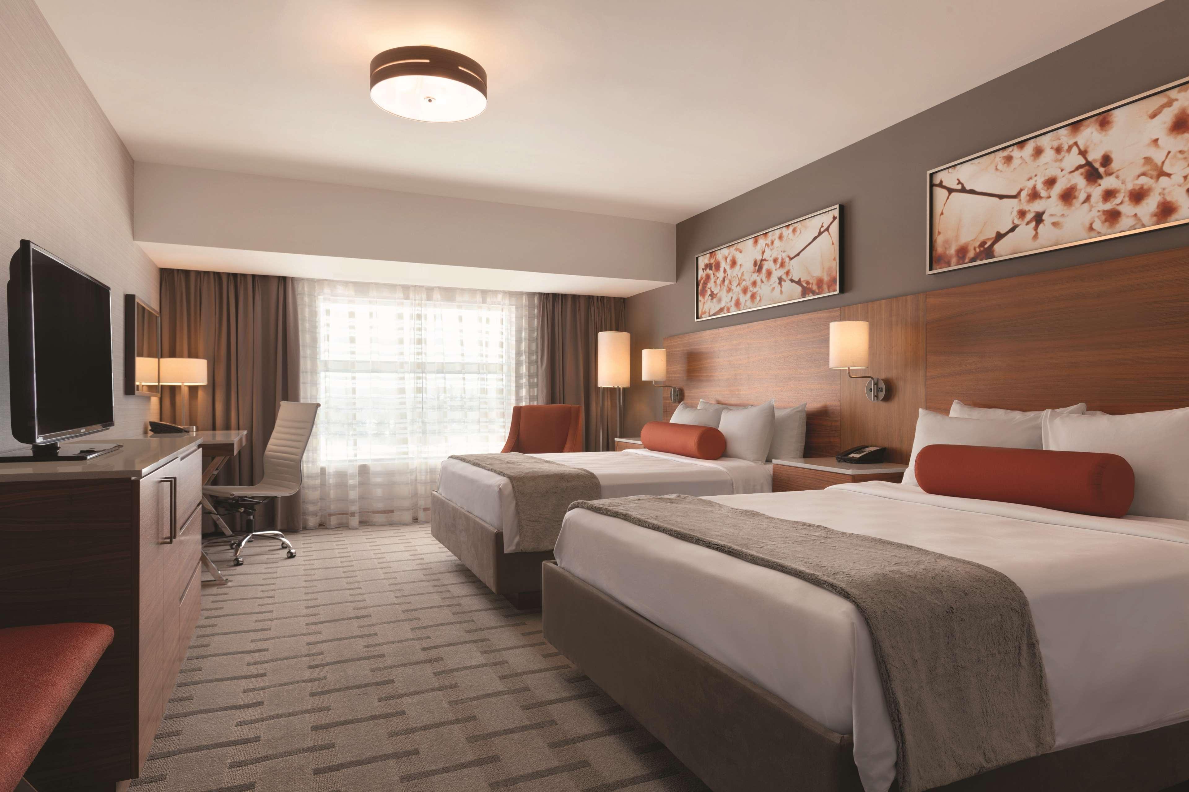 Radisson Hotel & Conference Centre Calgary Airport Экстерьер фото