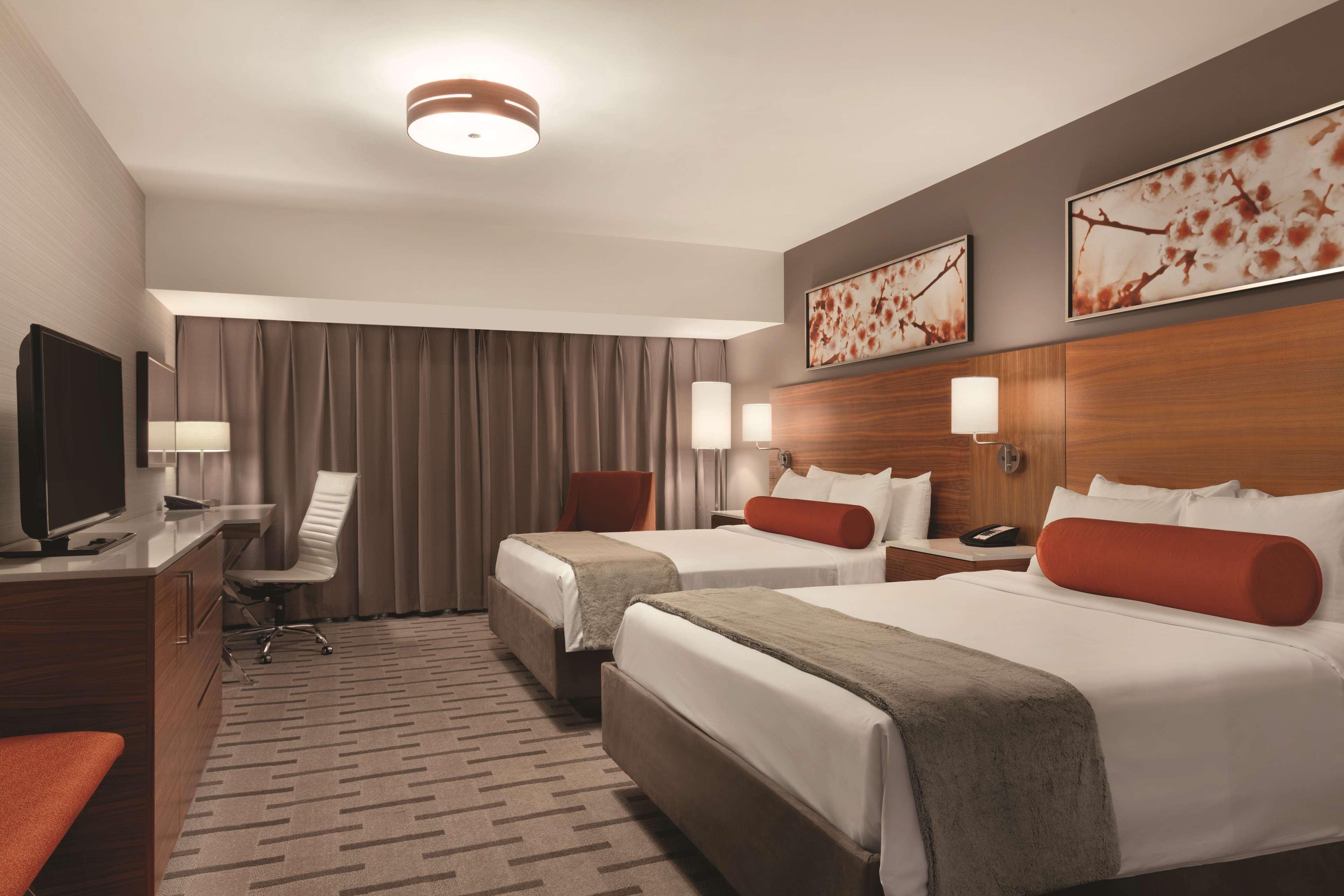 Radisson Hotel & Conference Centre Calgary Airport Экстерьер фото