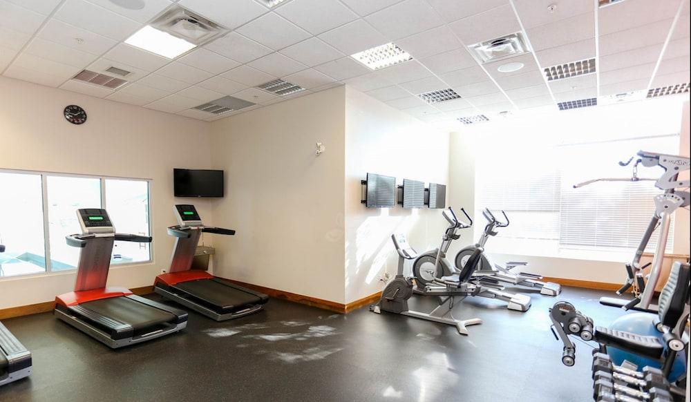Radisson Hotel & Conference Centre Calgary Airport Экстерьер фото