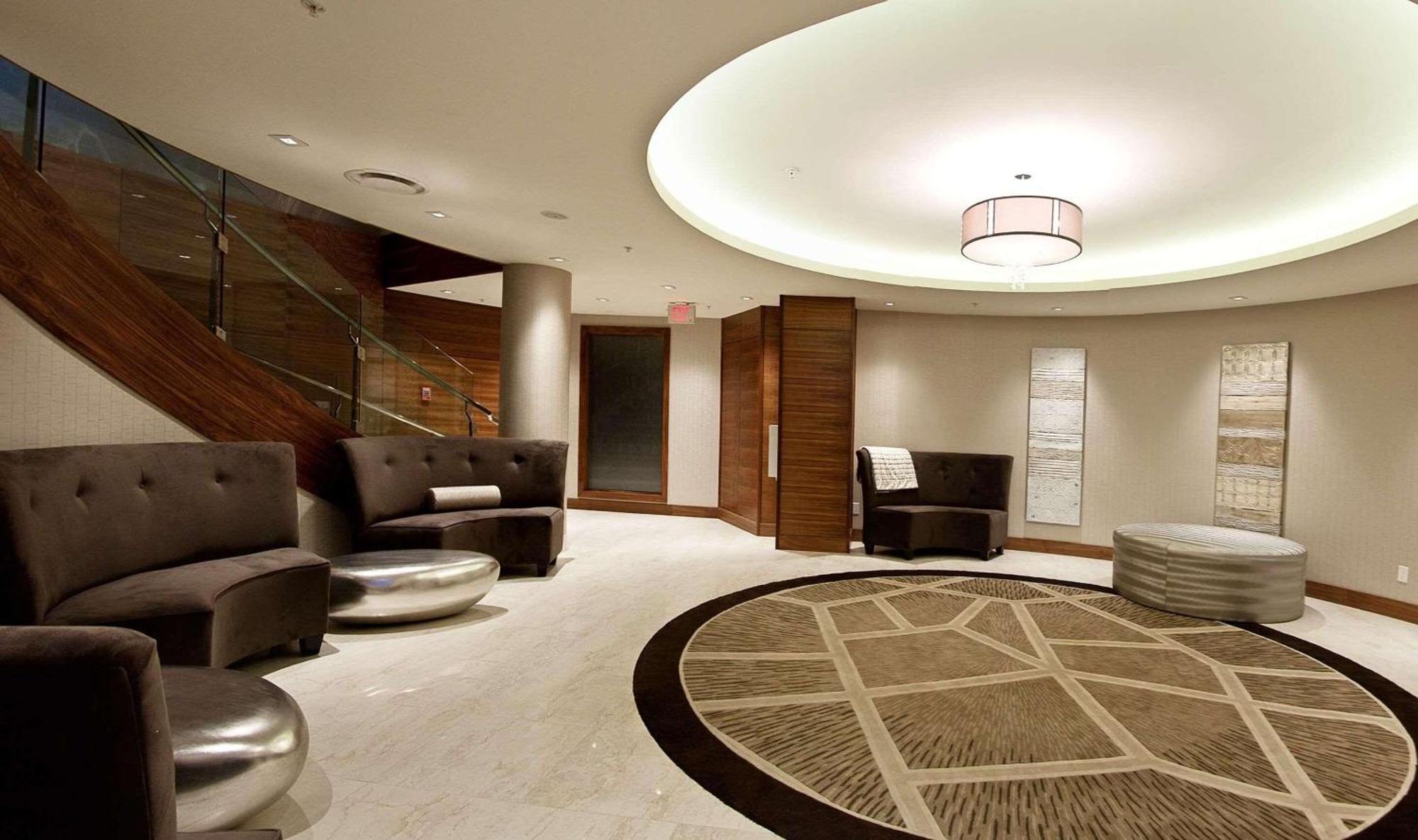 Radisson Hotel & Conference Centre Calgary Airport Экстерьер фото