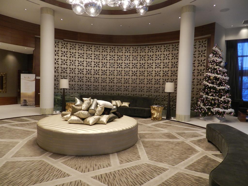 Radisson Hotel & Conference Centre Calgary Airport Экстерьер фото